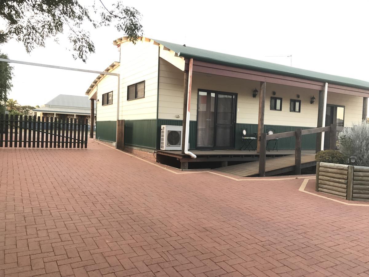 Sabai Accommodation Dongara Εξωτερικό φωτογραφία